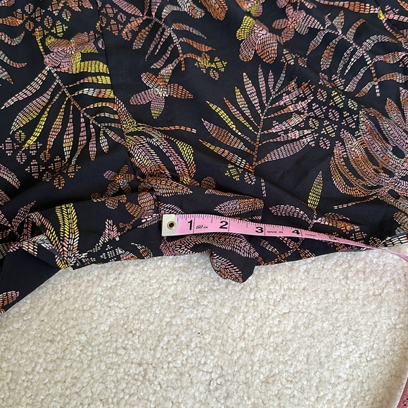 Cute Lightweight Romper! - Picture 12 of 12